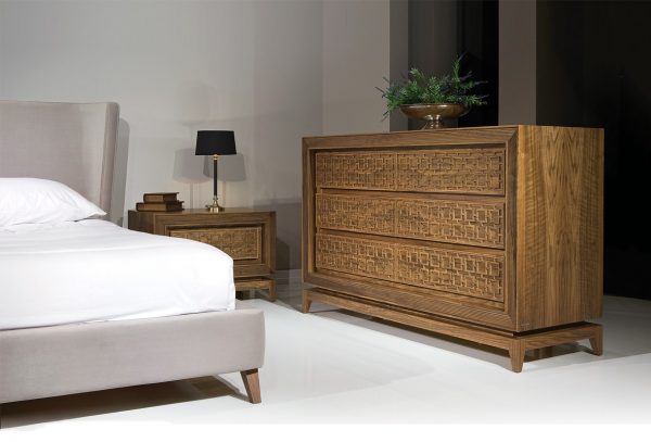 HAREM NIGHTSTAND | MOBI