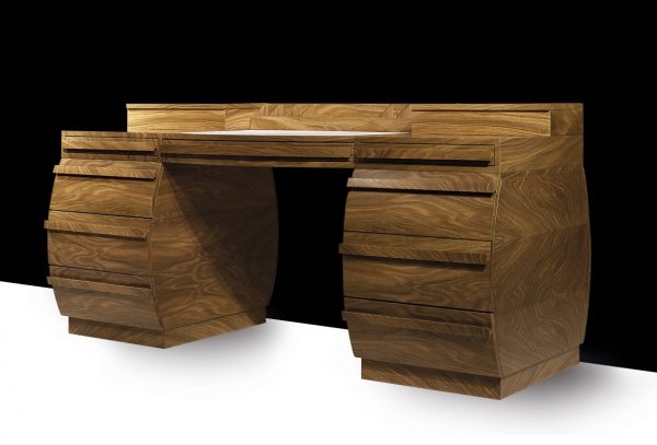 LOLA DESK | MOBI